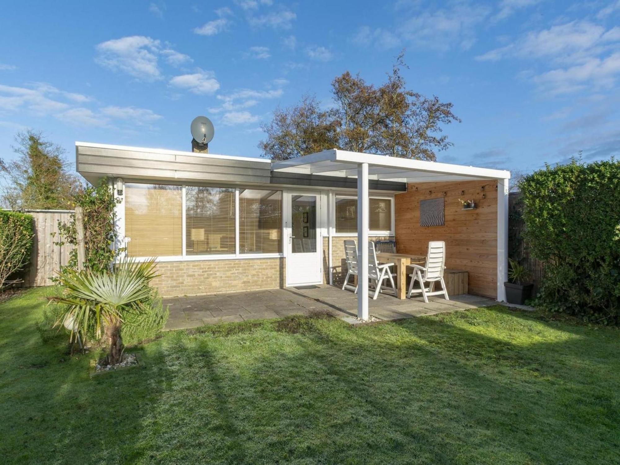 Attractive Holiday Home Close To Beach Sint Maartensvlotbrug Exterior photo